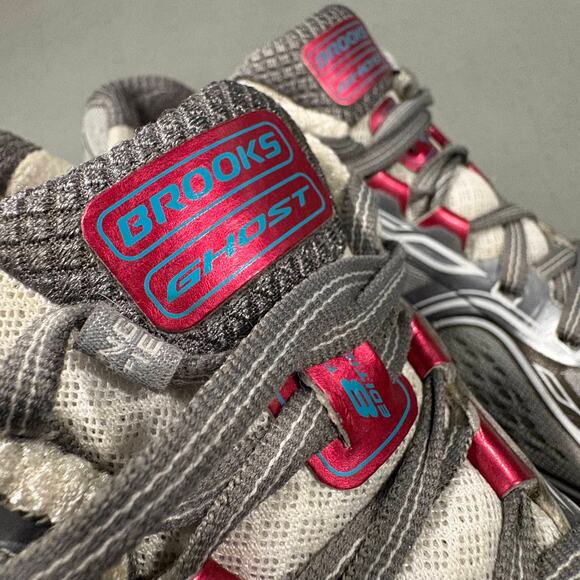 Brooks Sneakers Ghost 8 8th Edition Sz 11 Gray‎ Pink Silver 1201931B073 Athletic - Picture 13 of 15